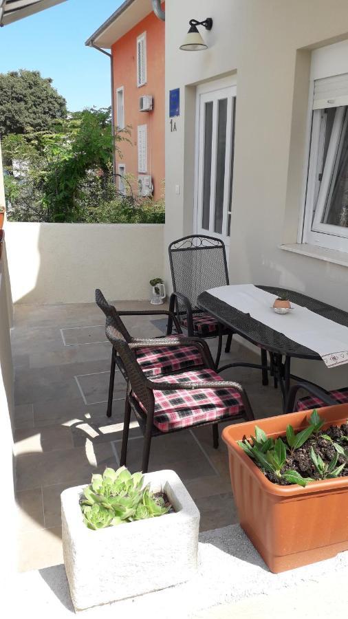 Podvrsina1A Rosa Vila Preko Exterior foto