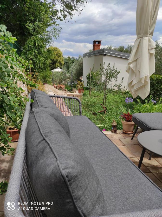 Podvrsina1A Rosa Vila Preko Exterior foto