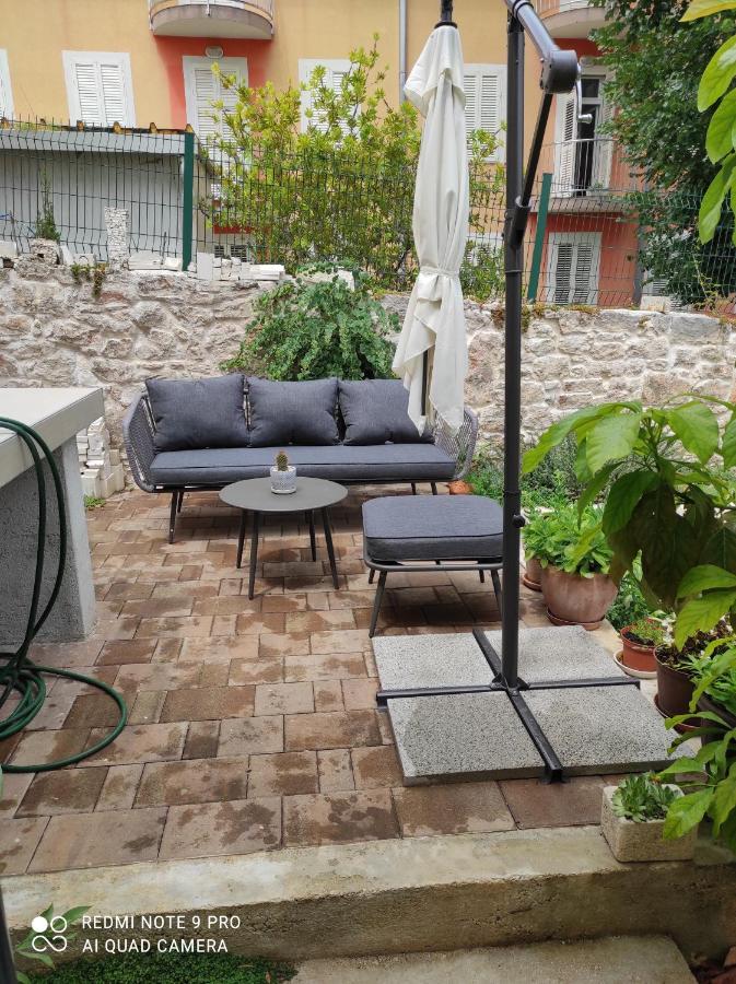 Podvrsina1A Rosa Vila Preko Exterior foto