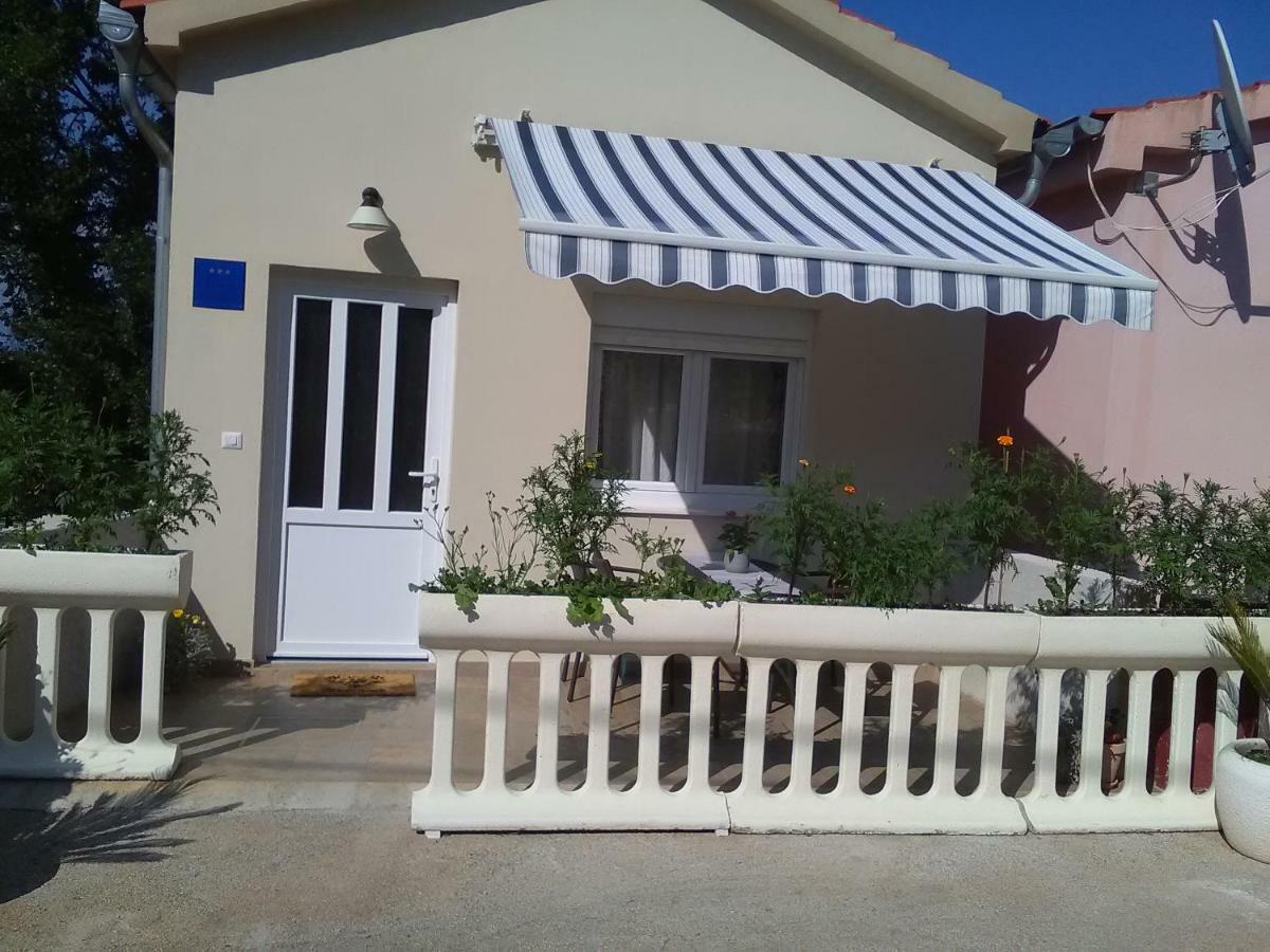 Podvrsina1A Rosa Vila Preko Exterior foto
